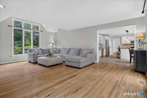 44 Coventry Way Guilford CT 06437