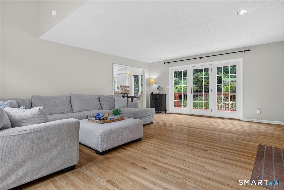 44 Coventry Way Guilford CT 06437