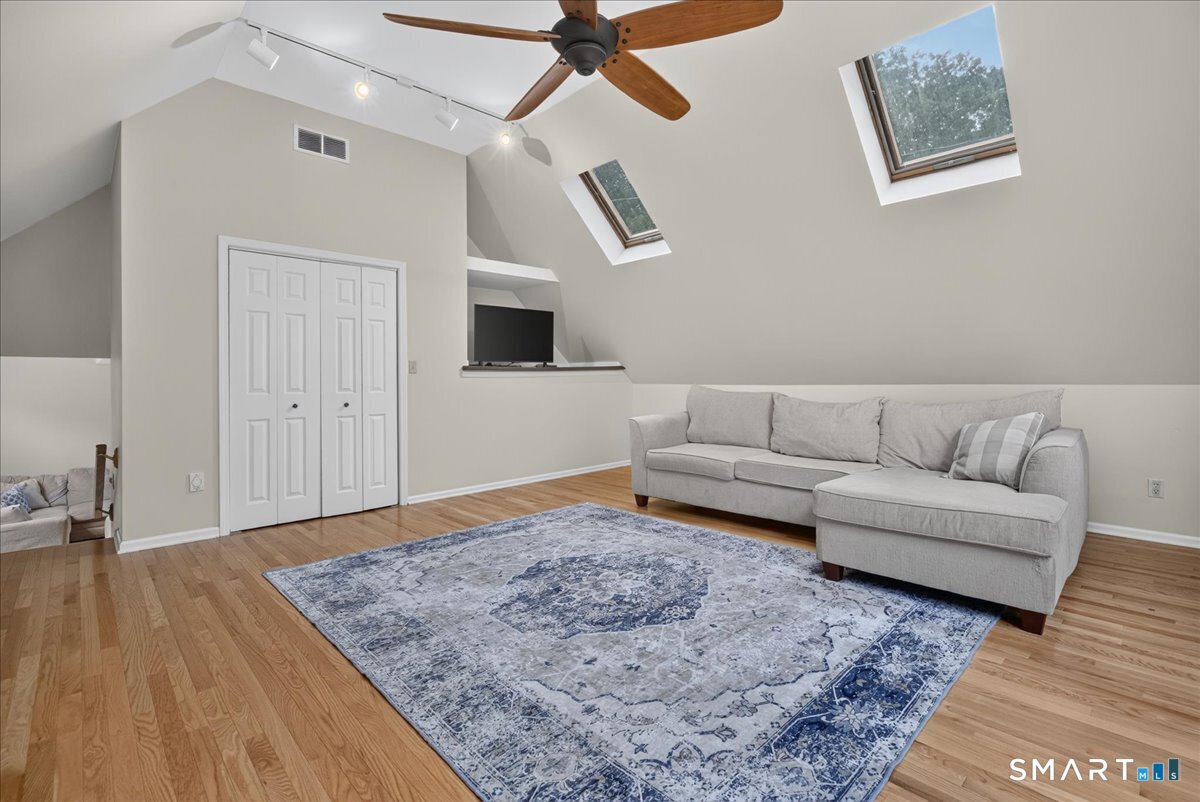 44 Coventry Way Guilford CT 06437