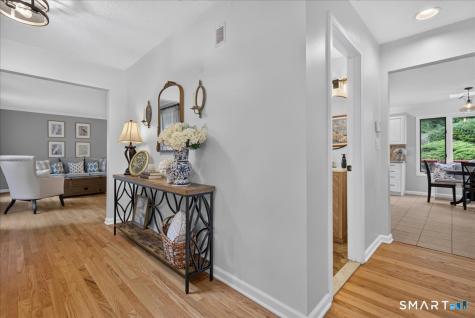 44 Coventry Way Guilford CT 06437