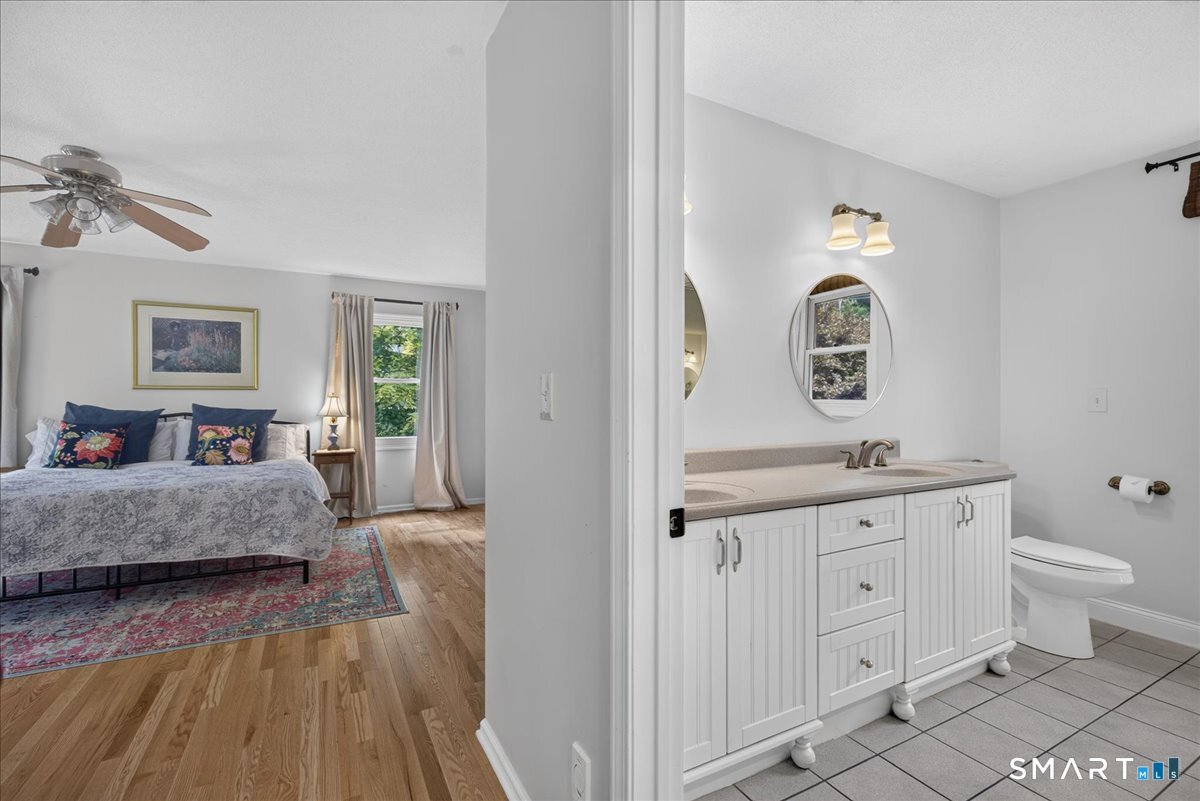 44 Coventry Way Guilford CT 06437