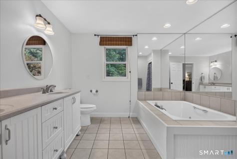 44 Coventry Way Guilford CT 06437