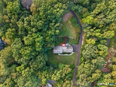 44 Coventry Way Guilford CT 06437