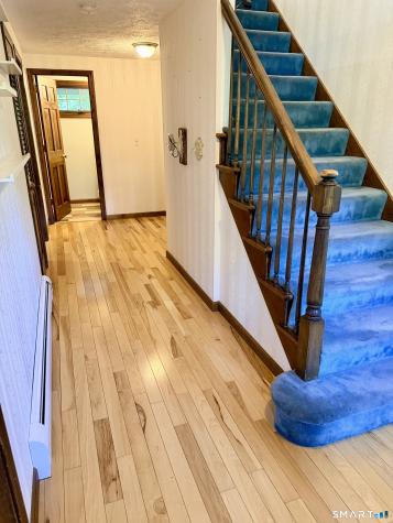 42 Center Road Tolland CT 06084
