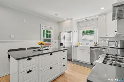 23 Brewster Place Trumbull CT 06611