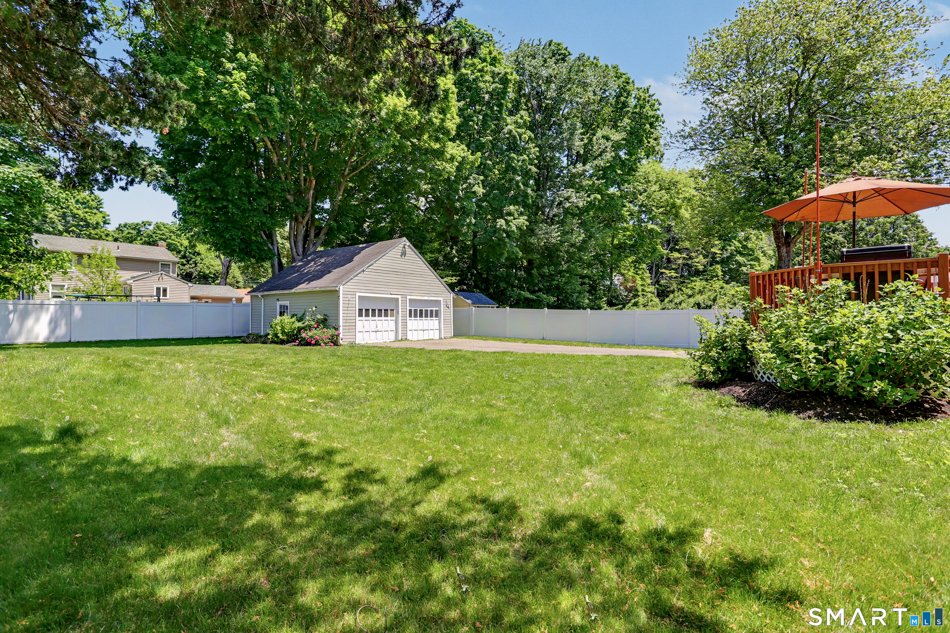 23 Brewster Place Trumbull CT 06611