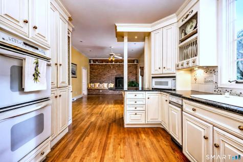 152 West River Street Milford CT 06460