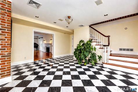 152 West River Street Milford CT 06460