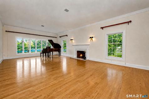 152 West River Street Milford CT 06460