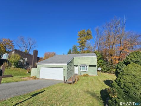 12 Woodlot Lane Middletown CT 06457
