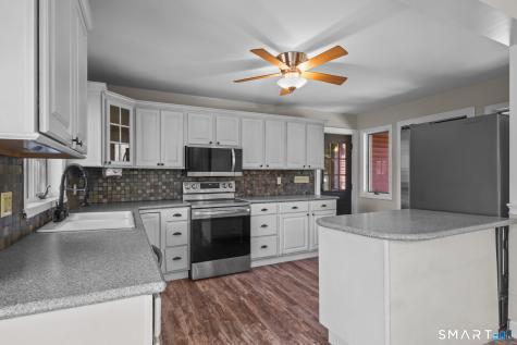 431 Hartford Road Brooklyn CT 06234