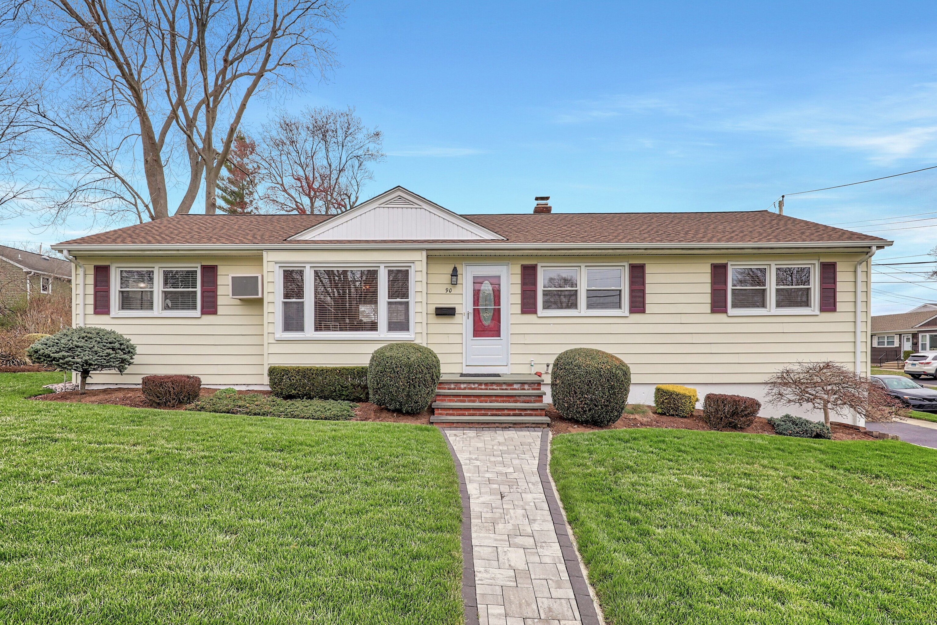 90 Springview Avenue Stratford CT 06614