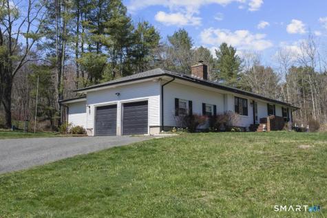 1944 Moose Hill Road Guilford CT 06437