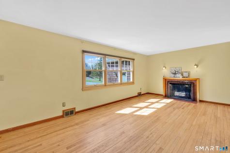 36 Highland Terrace Essex CT 06442
