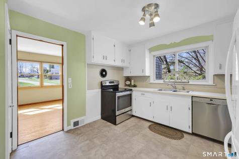 36 Highland Terrace Essex CT 06442