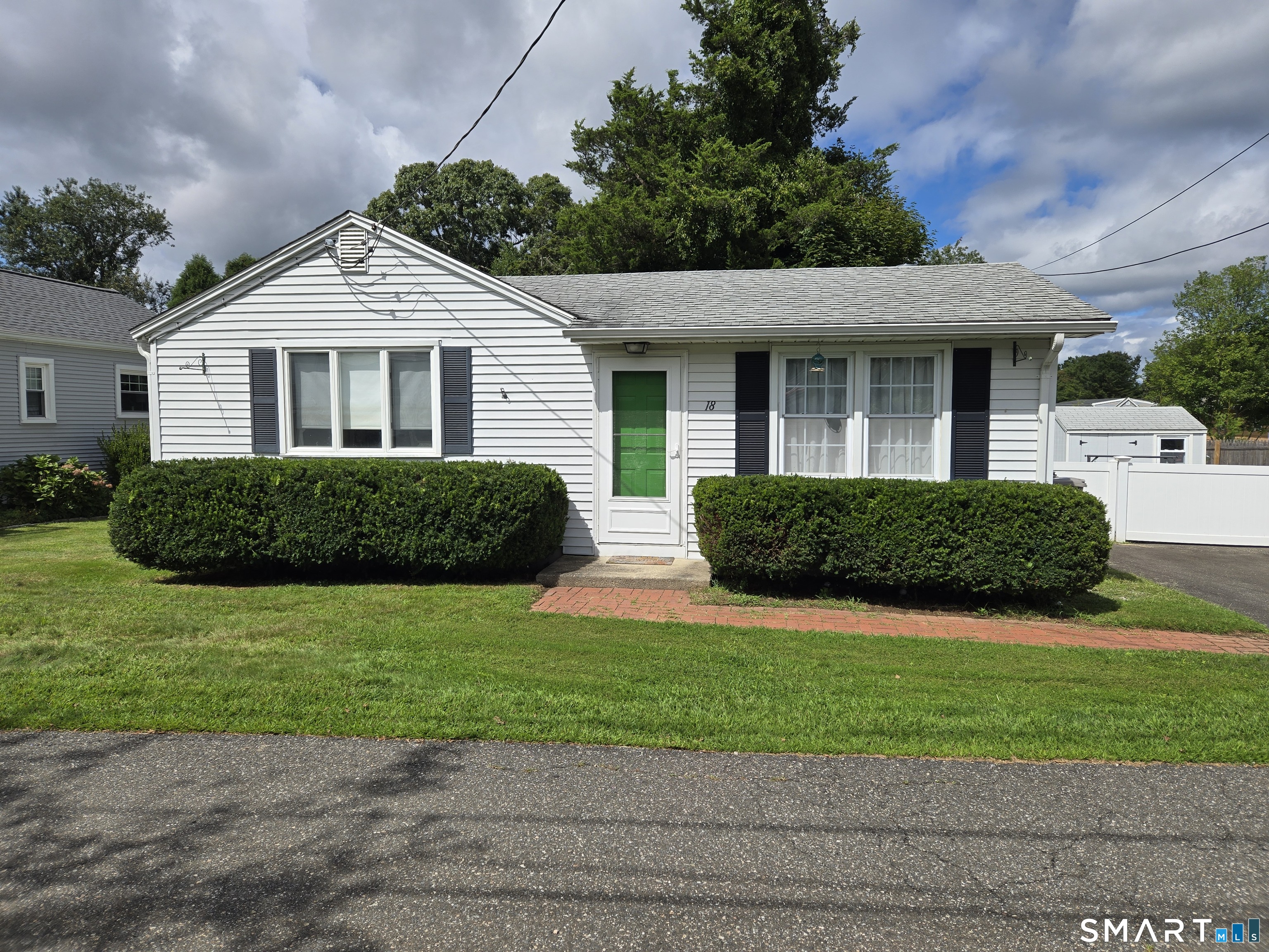 18 Dorothy Road Westbrook CT 06498