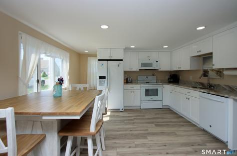 18 Dorothy Road Westbrook CT 06498
