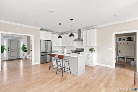 78 Oakwood Circle Plainville CT 06062