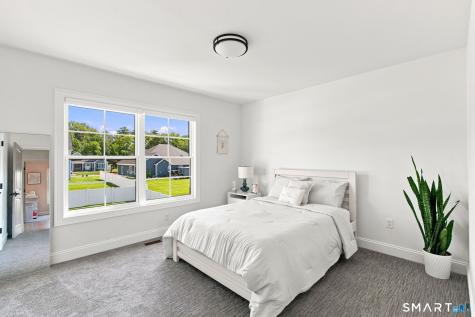 78 Oakwood Circle Plainville CT 06062