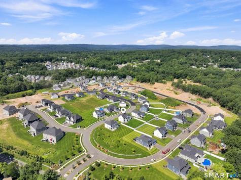 78 Oakwood Circle Plainville CT 06062