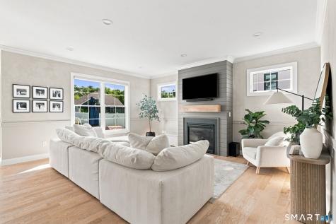78 Oakwood Circle Plainville CT 06062