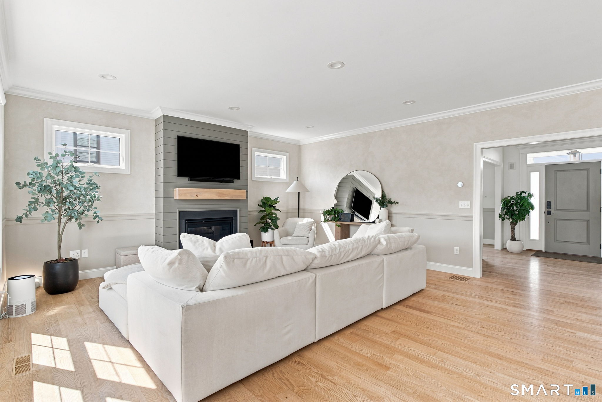 78 Oakwood Circle Plainville CT 06062