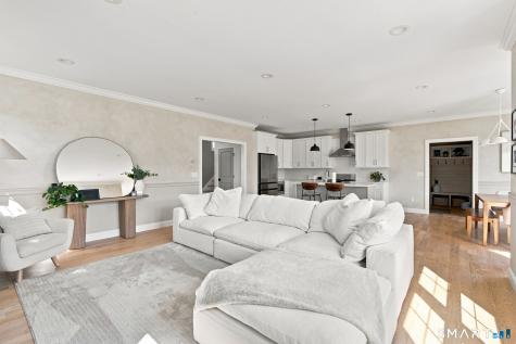 78 Oakwood Circle Plainville CT 06062