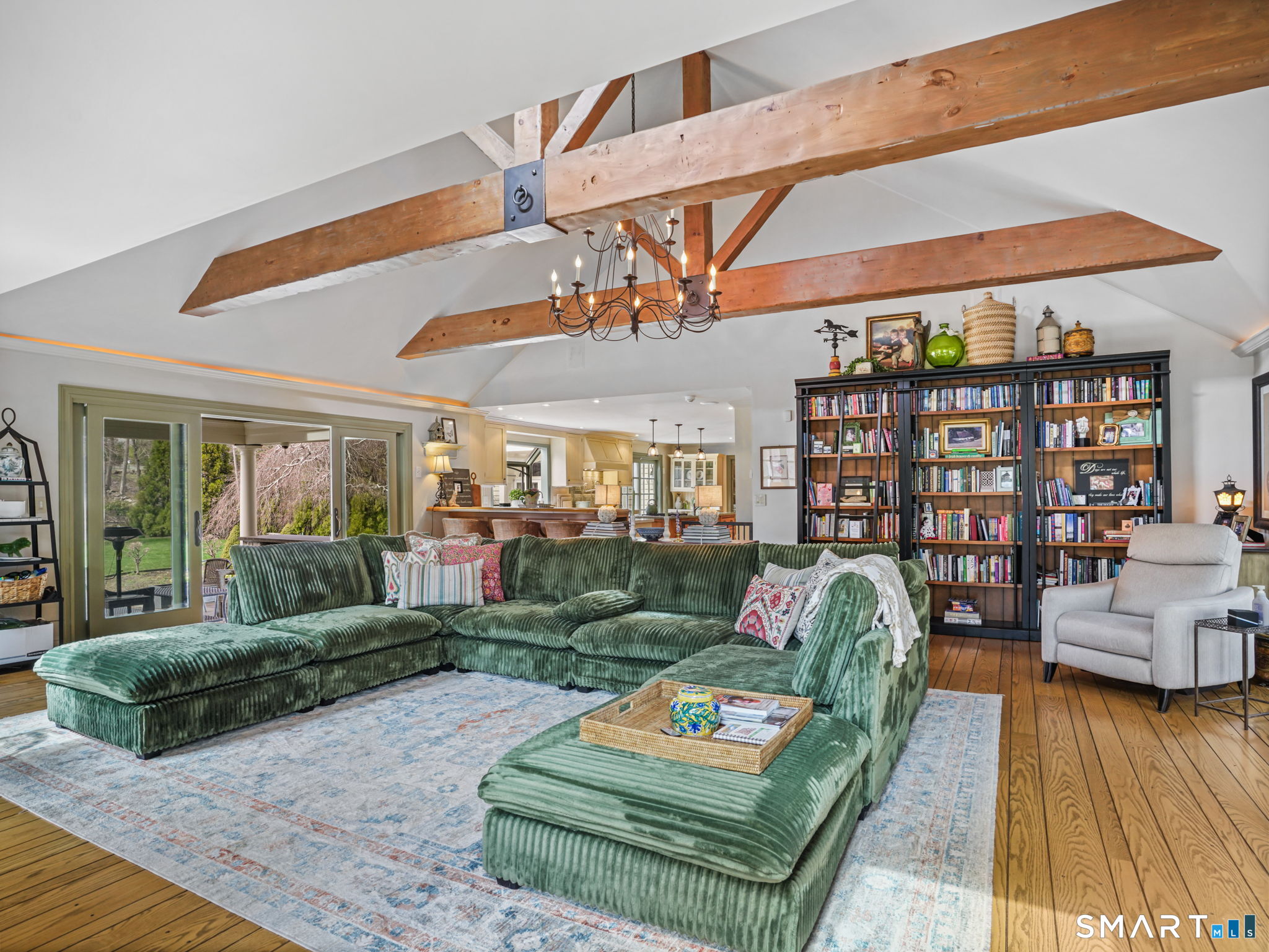 1218 Smith Ridge Road New Canaan CT 06840