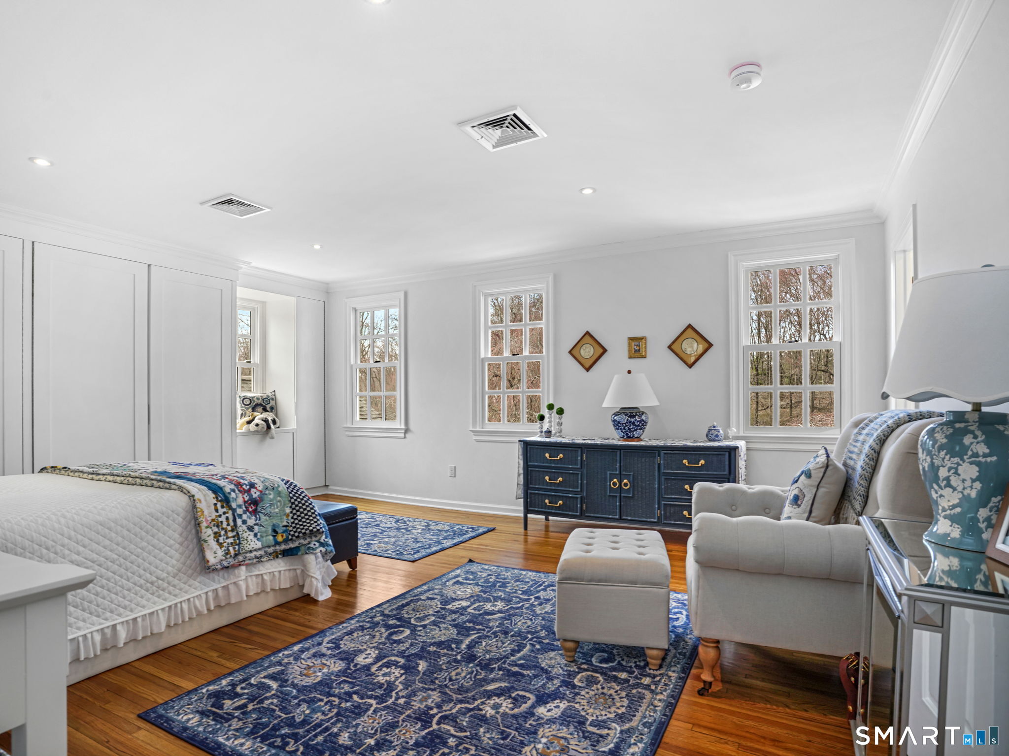1218 Smith Ridge Road New Canaan CT 06840