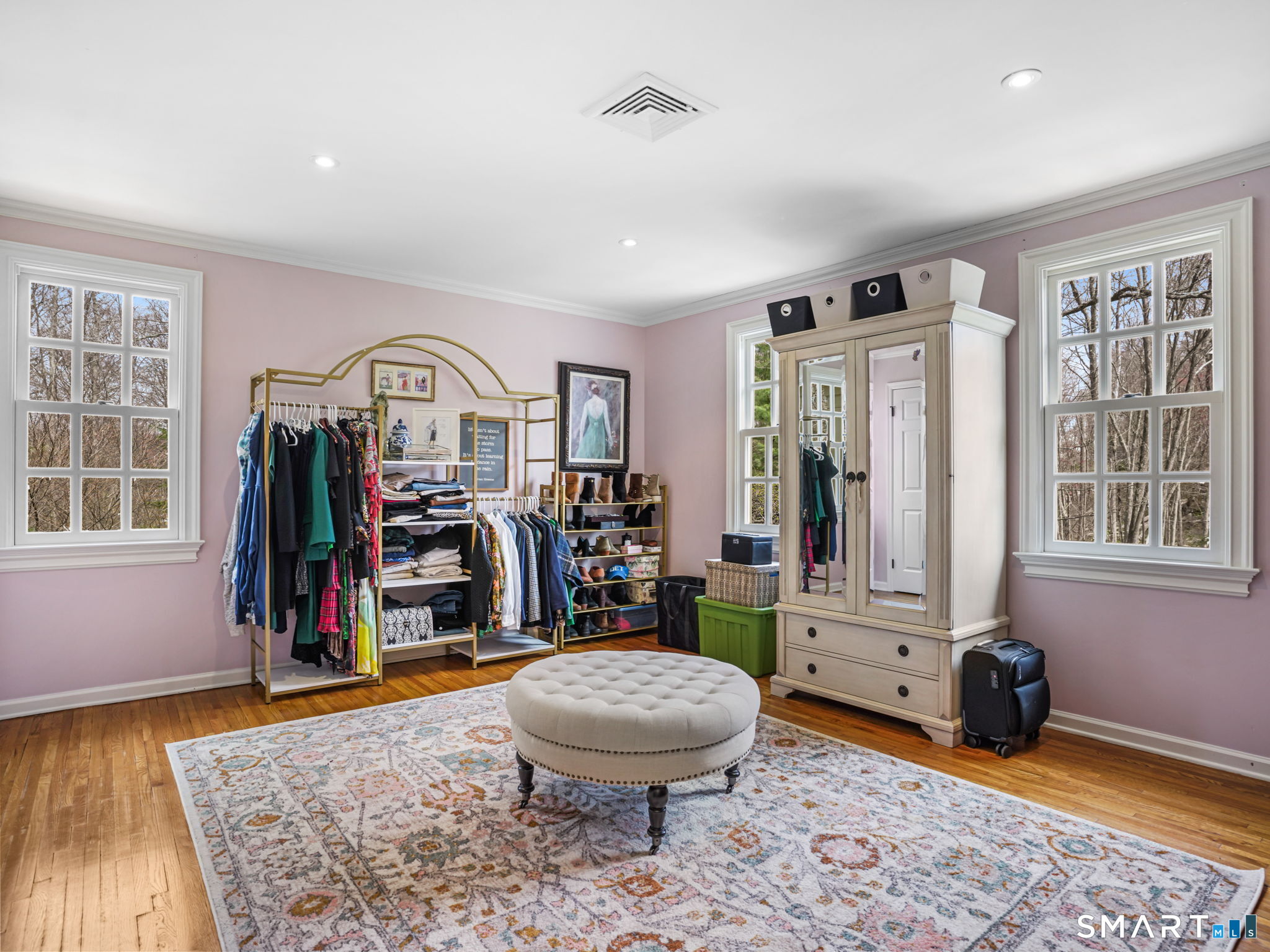 1218 Smith Ridge Road New Canaan CT 06840