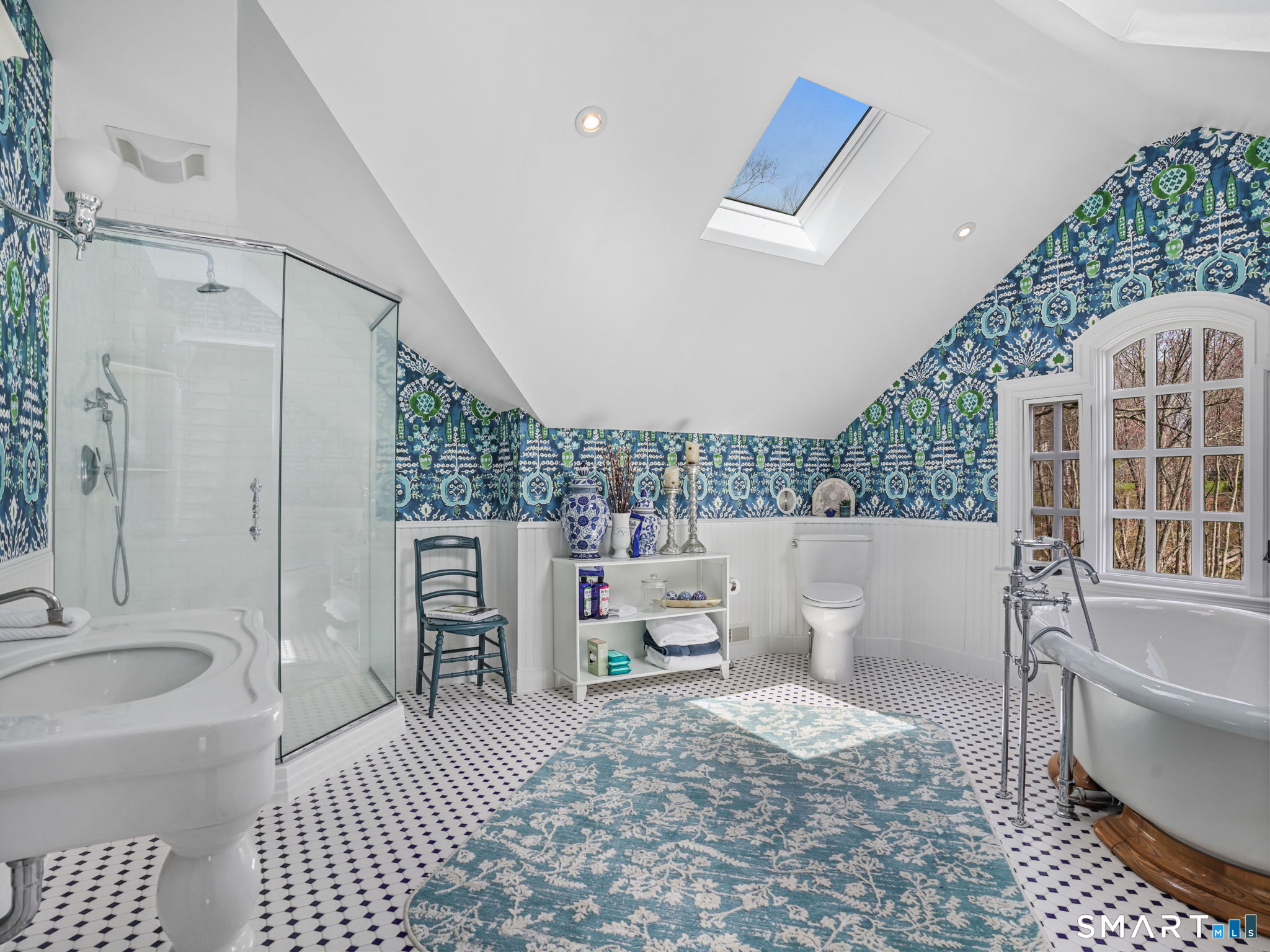 1218 Smith Ridge Road New Canaan CT 06840