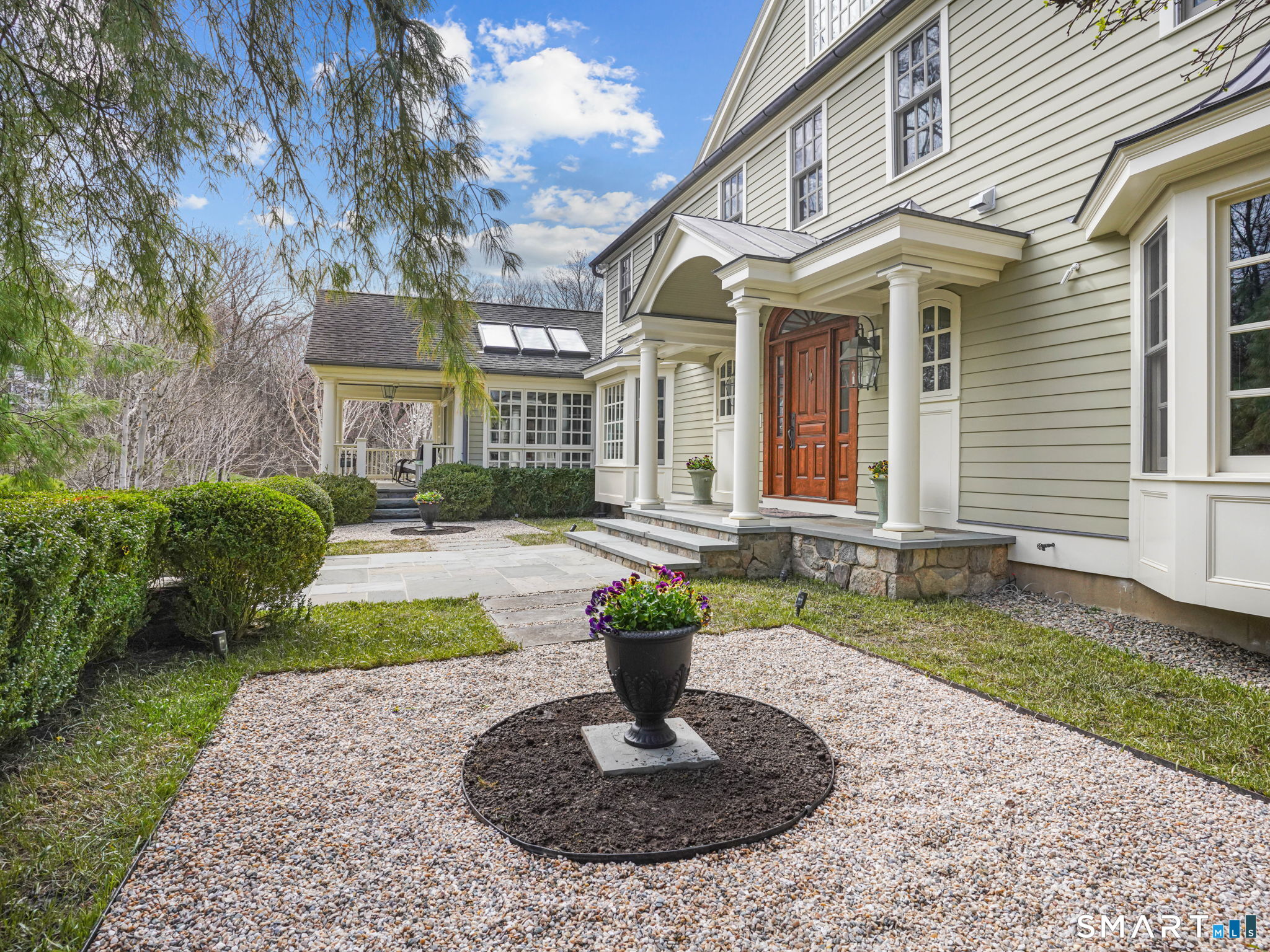 1218 Smith Ridge Road New Canaan CT 06840