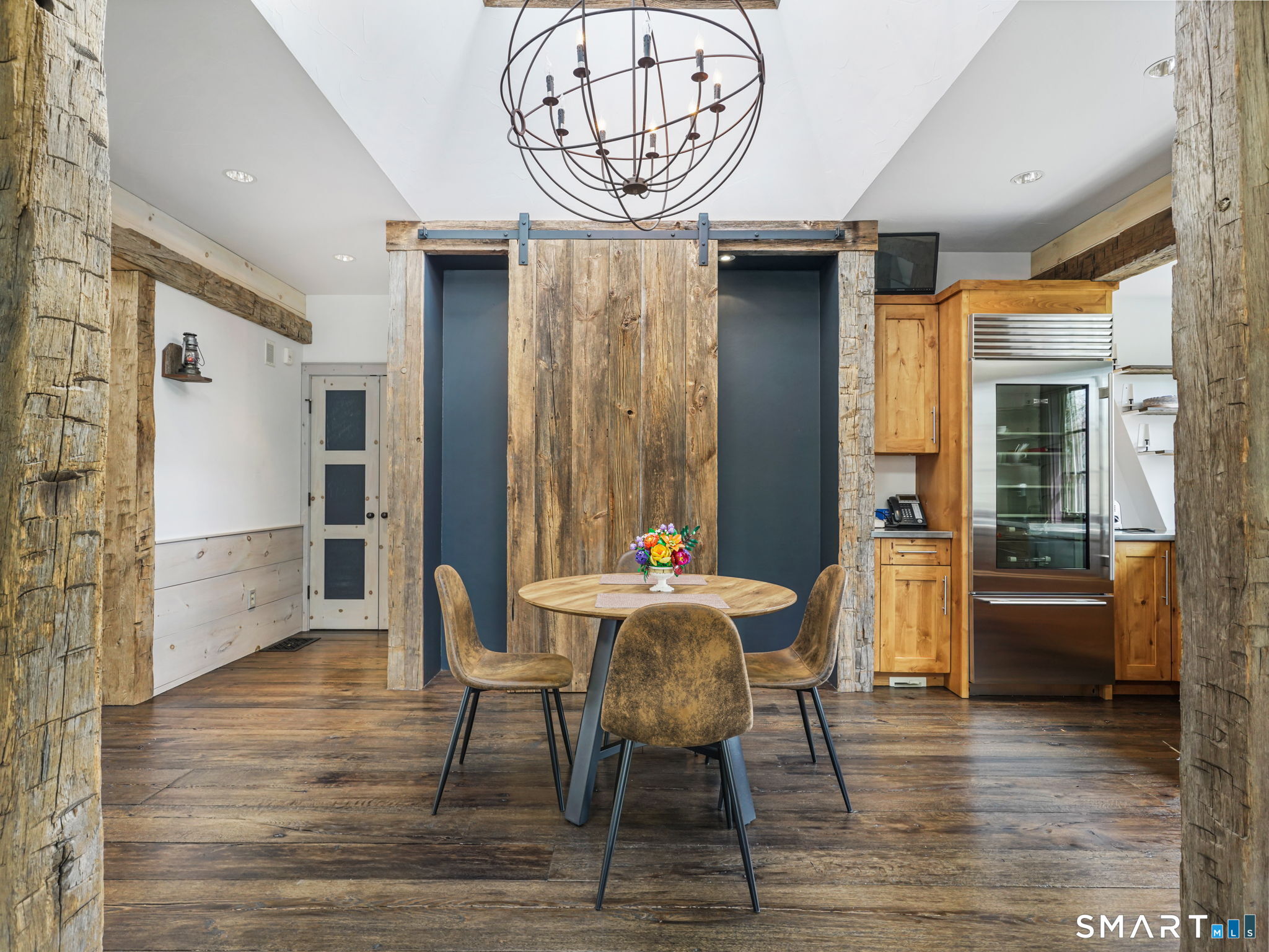 1218 Smith Ridge Road New Canaan CT 06840