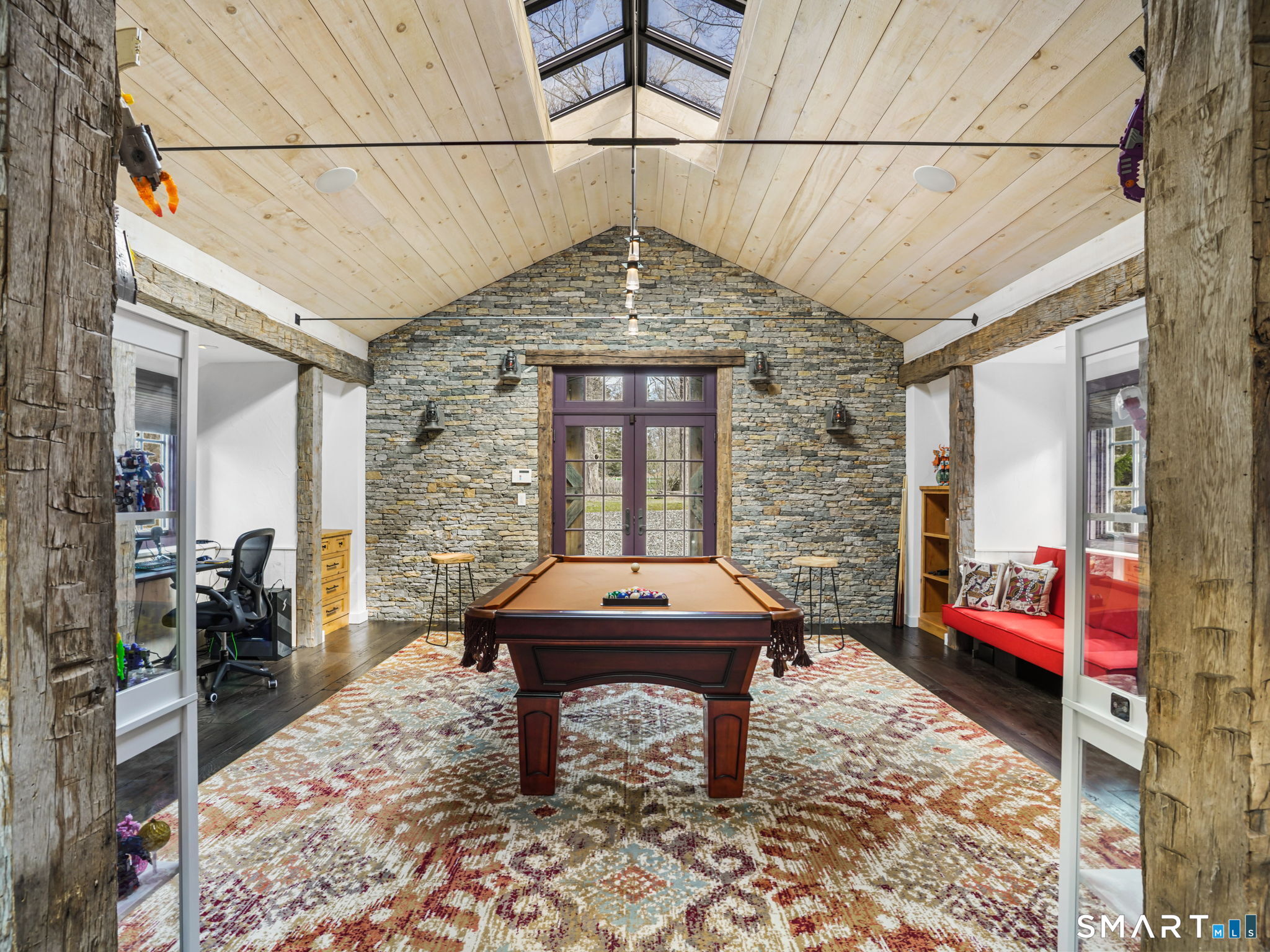 1218 Smith Ridge Road New Canaan CT 06840