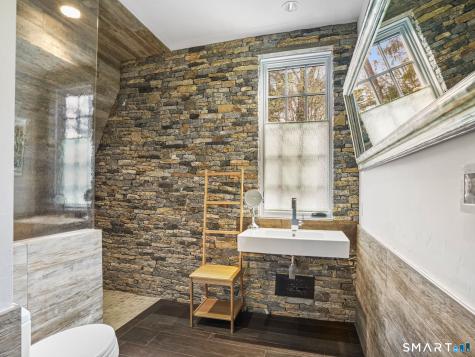 1218 Smith Ridge Road New Canaan CT 06840