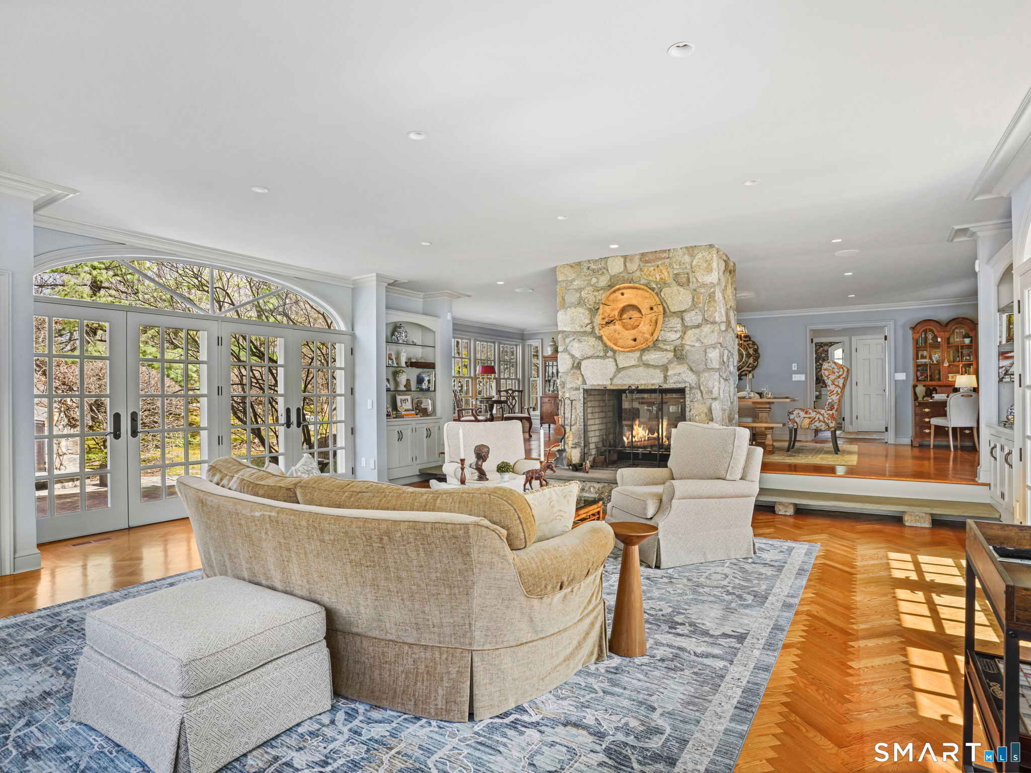 1218 Smith Ridge Road New Canaan CT 06840
