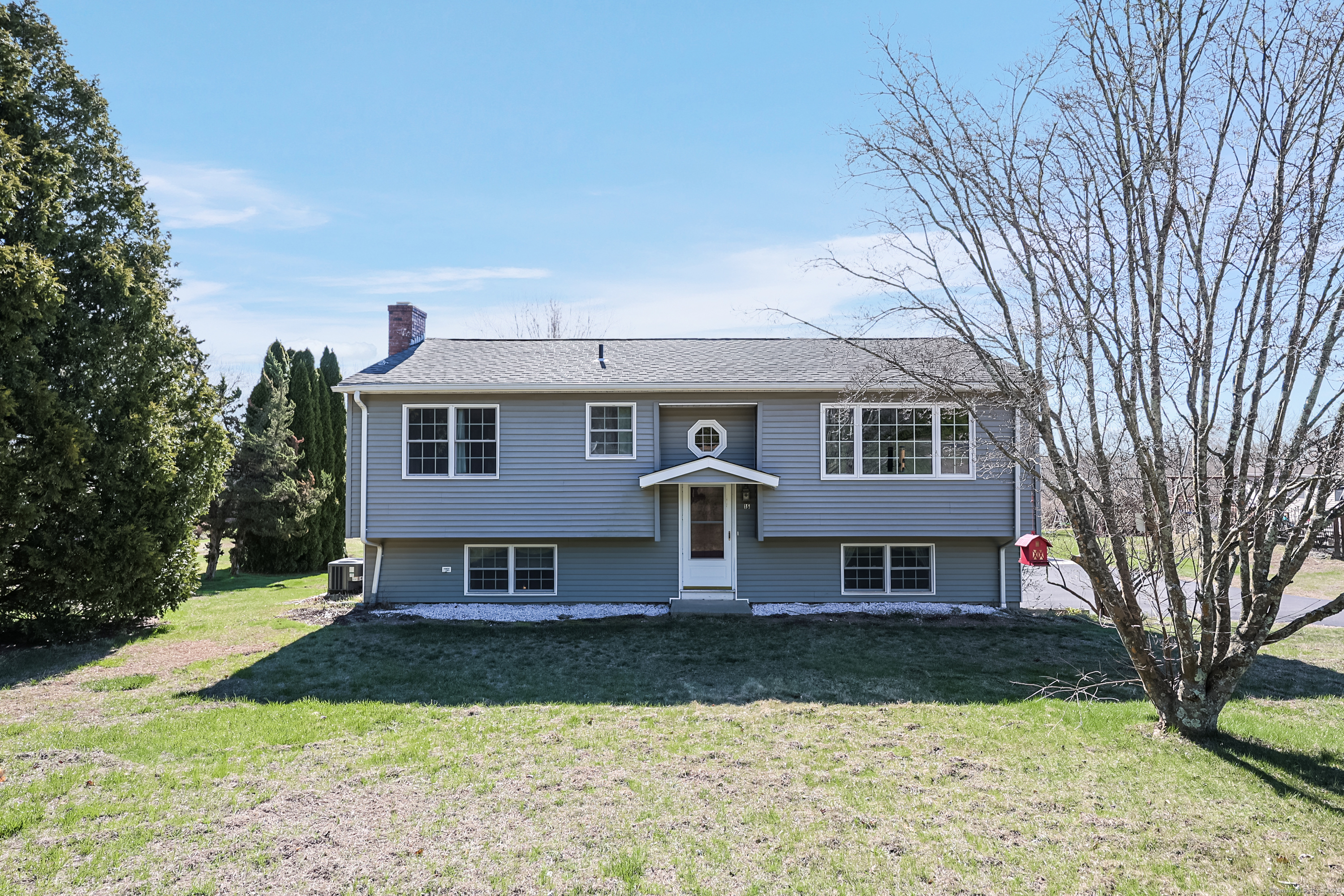 15 Marion Lane Canterbury CT 06331