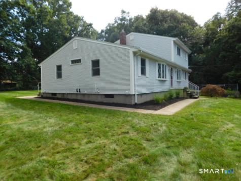 12 Rozum Circle Prospect CT 06712