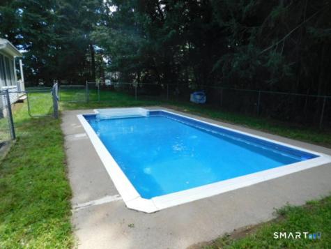 12 Rozum Circle Prospect CT 06712