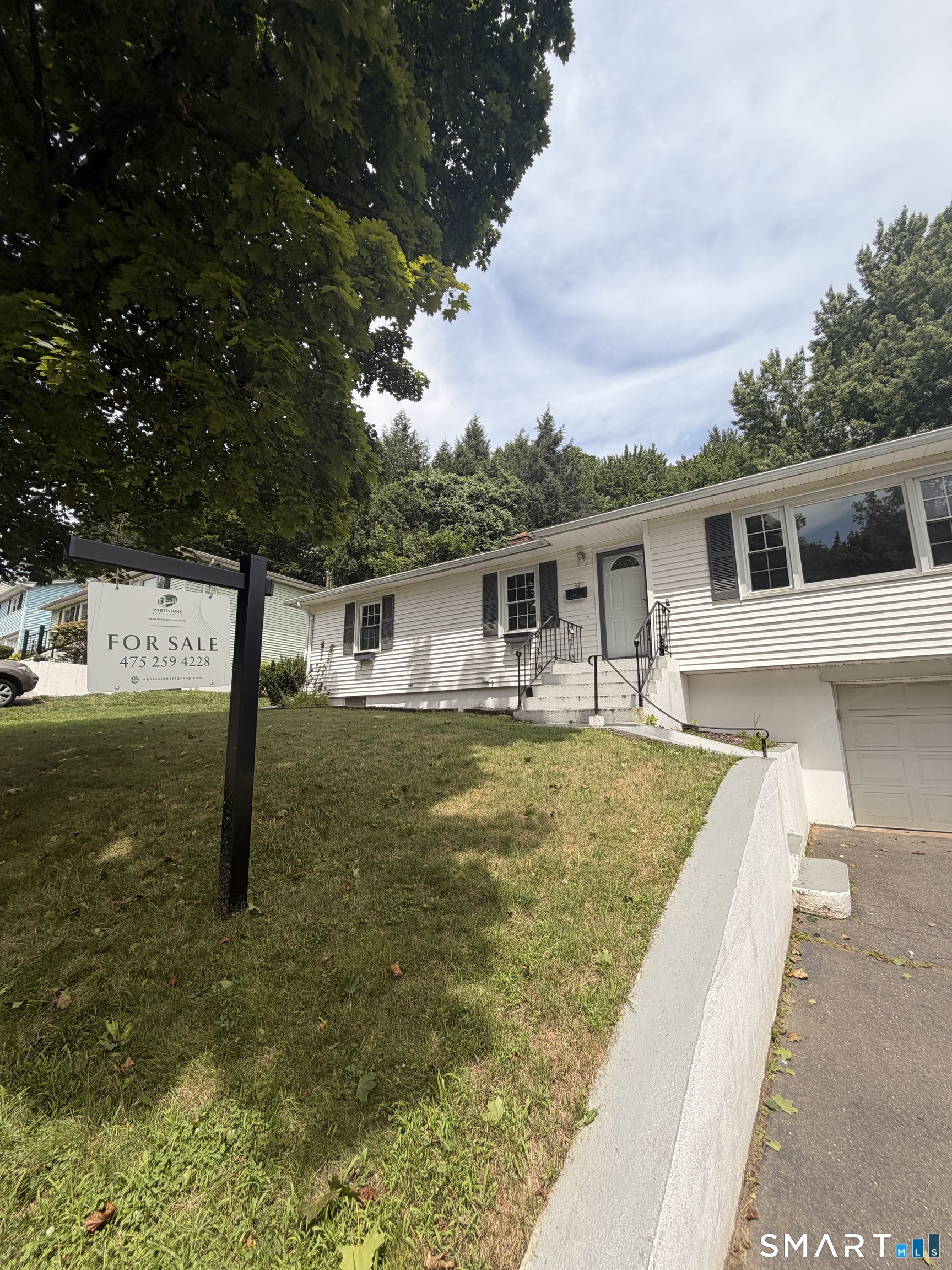 32 Kaynor Drive Waterbury CT 06708