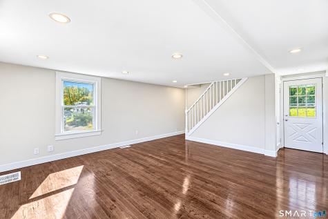 292 Old Colchester Road Montville CT 06382