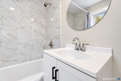 292 Old Colchester Road Montville CT 06382