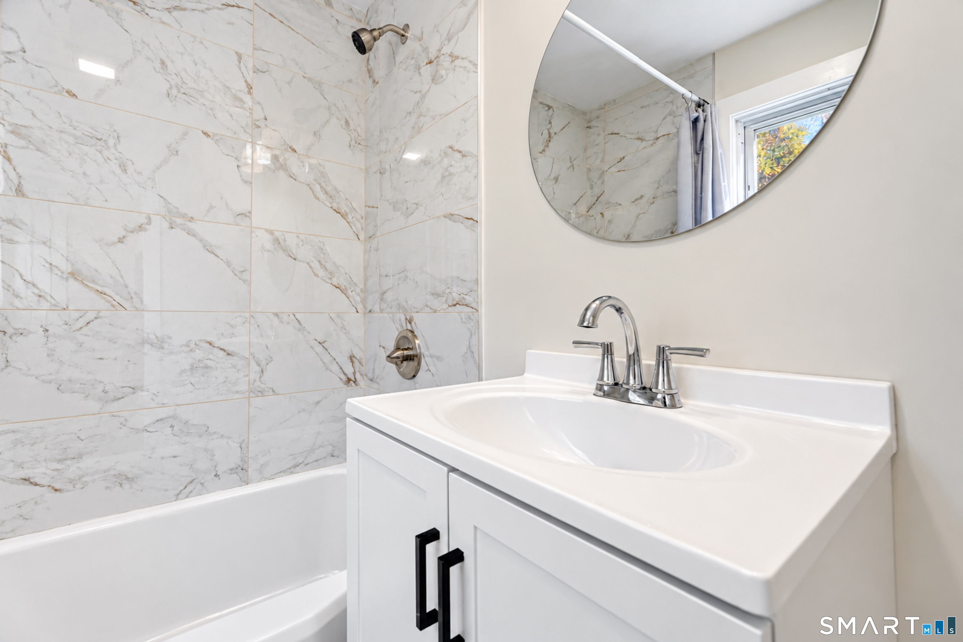 292 Old Colchester Road Montville CT 06382