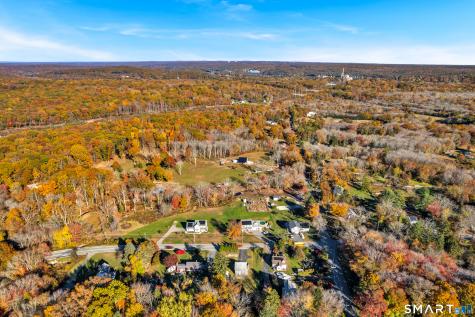292 Old Colchester Road Montville CT 06382
