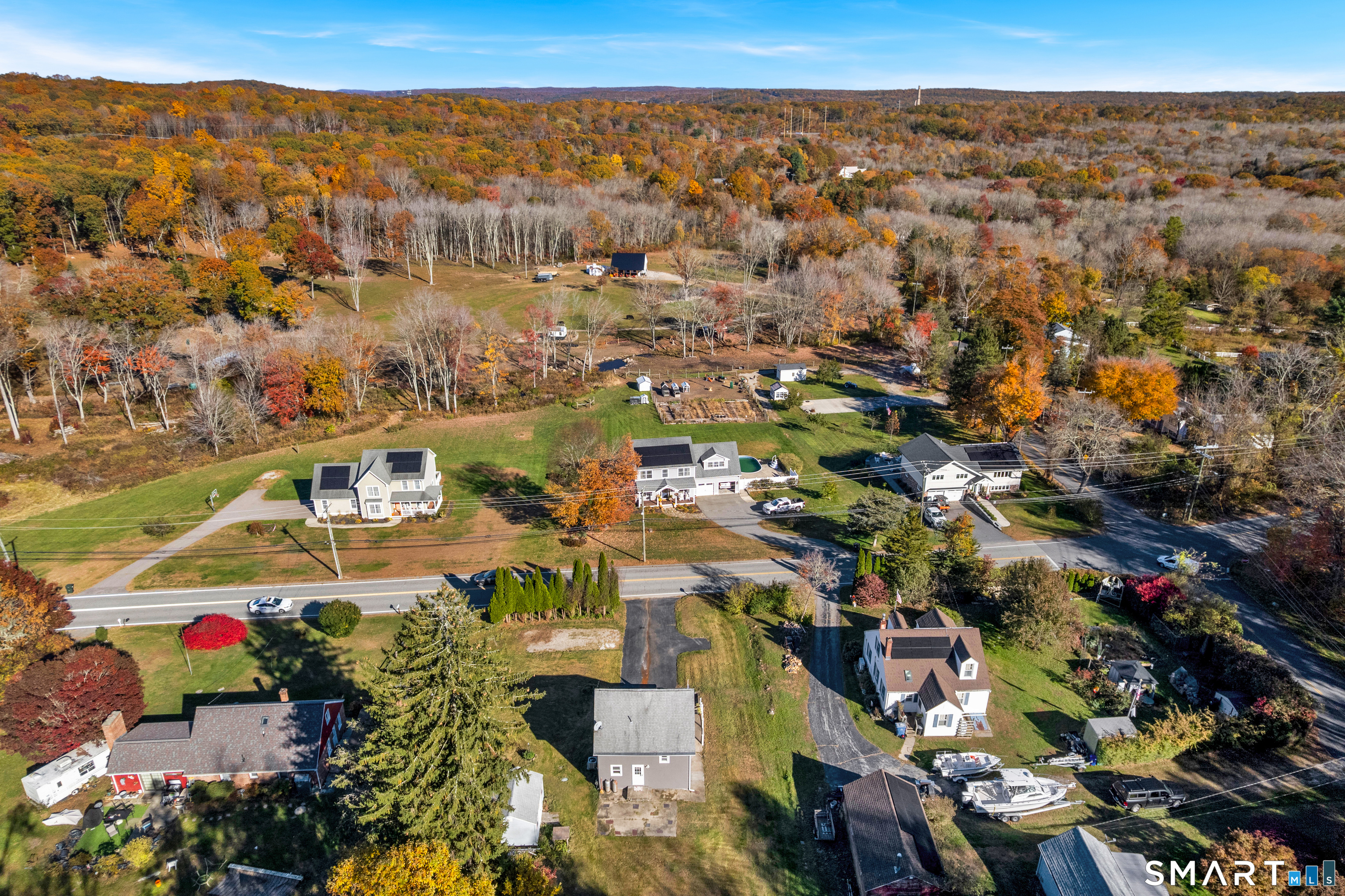 292 Old Colchester Road Montville CT 06382
