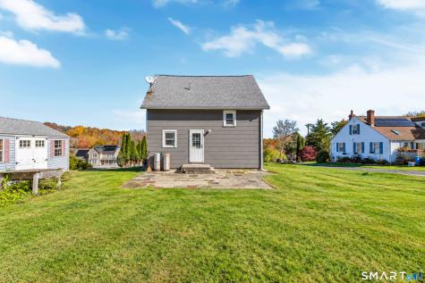 292 Old Colchester Road Montville CT 06382