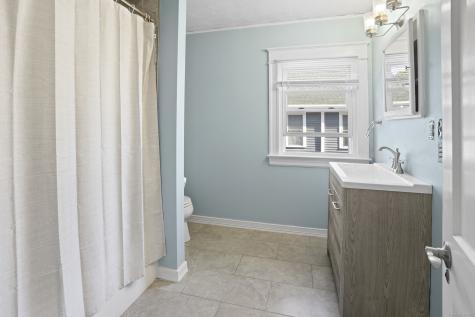 132 Grove Street Putnam CT 06260