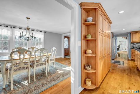 14 Dinglebrook Lane Newtown CT 06470