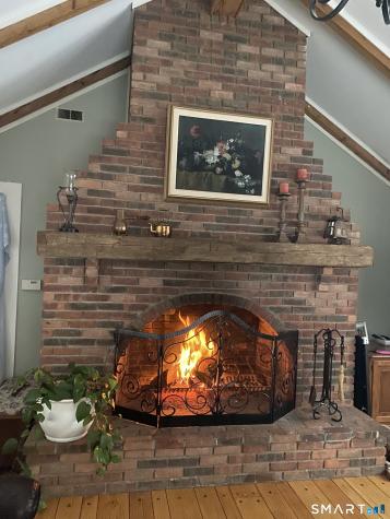 14 Dinglebrook Lane Newtown CT 06470