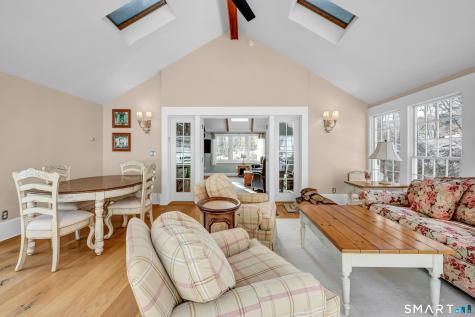 14 Dinglebrook Lane Newtown CT 06470